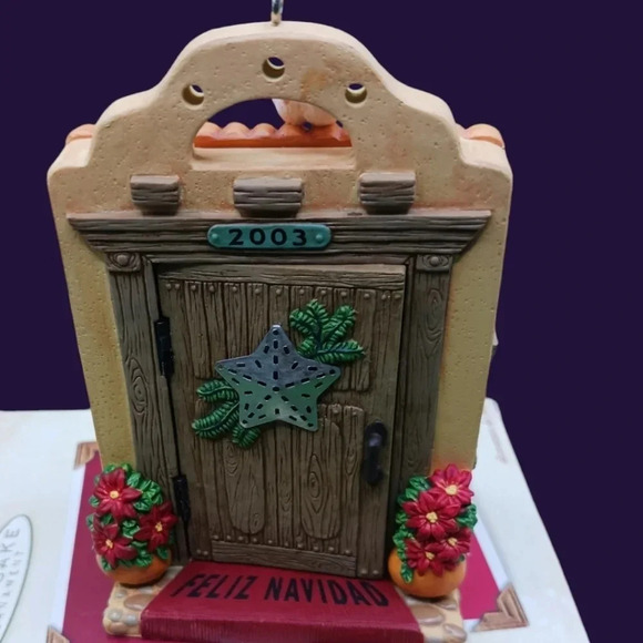 Hallmark 2003 feliz navidad tree ornament - Picture 5 of 9